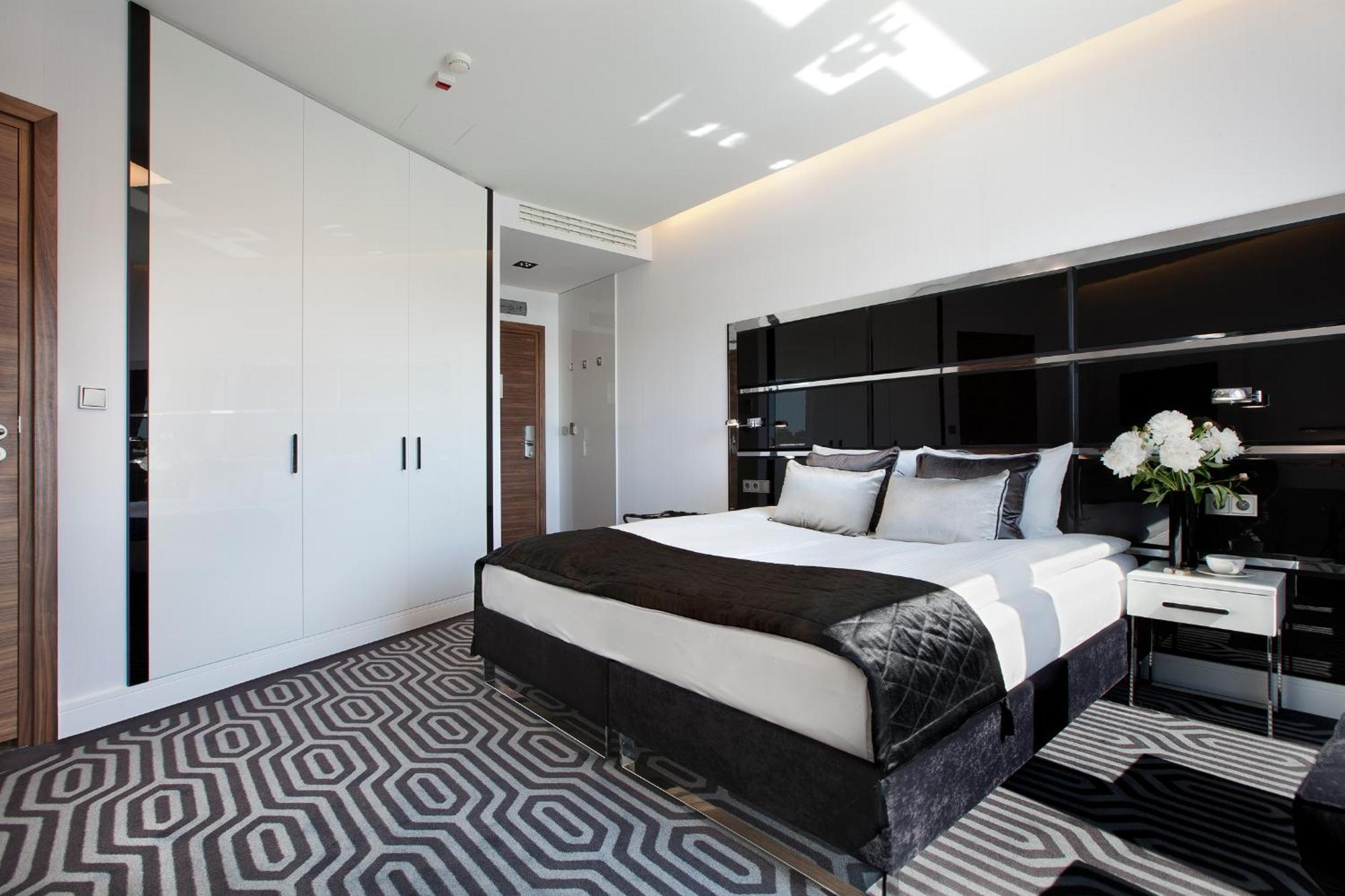 Deluxe Premium Double Room